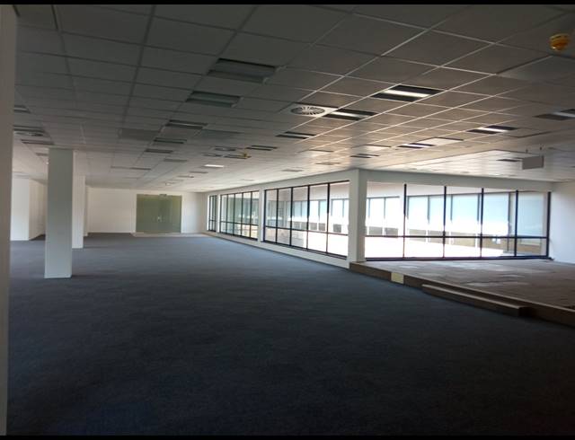 646M² OFFICE TO LET IN SANDTON CENTRAL